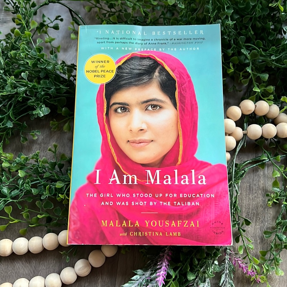 📚 4/$20 BOOK: I am Malala by Malala Yousafzai - Nobel Peace Prize Winner